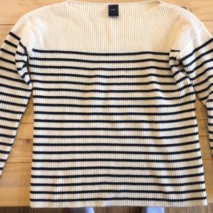 GAP navy striped sweater Medium